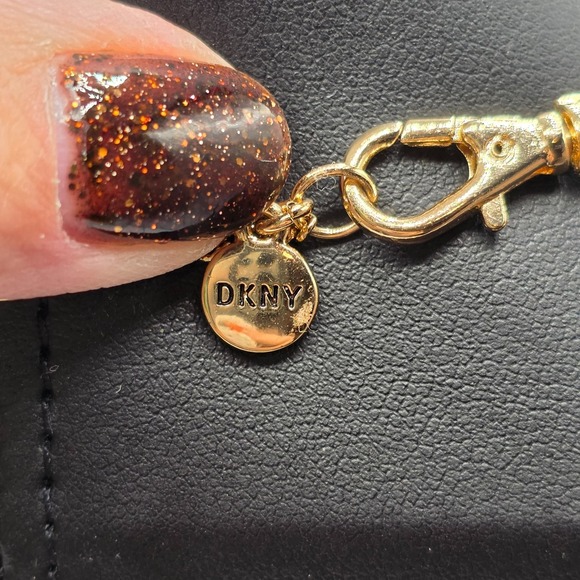 DKNY‎ Gold Tone Blue Crystal Graduated Station Necklace Choker Jewelry Used - Picture 5 of 8